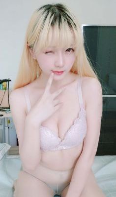 日韩裸体艺术照_超清高清在线