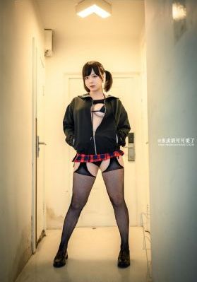 欧美眼妆视频_720免费在线观看